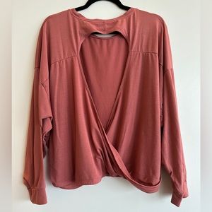 2X Old Navy Athletic Long Sleeve Top